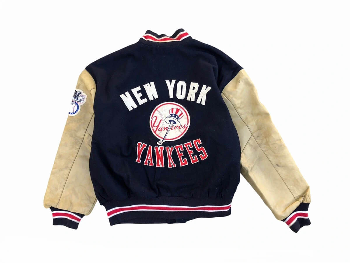 Maker of Jacket Men Jackets New York White Yankees Vintage 90s Satin