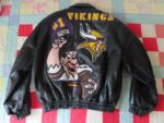 Montana Toons NFL Minnesota Vikings Flintstones Jacket