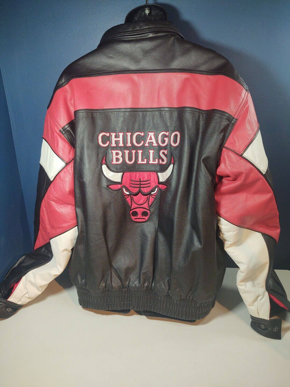 Maker of Jacket NBA Teams Jackets Chicago Bulls Vintage Pro Player Leather Bomber