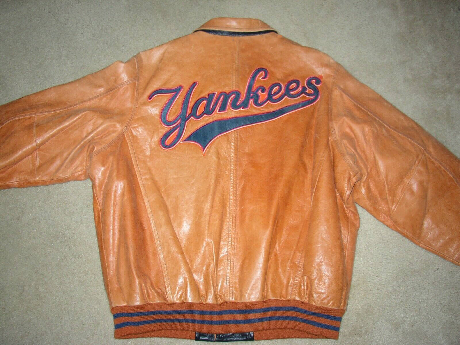 Vintage 1990's Mirage New York Yankees Leather Jacket - Maker of 