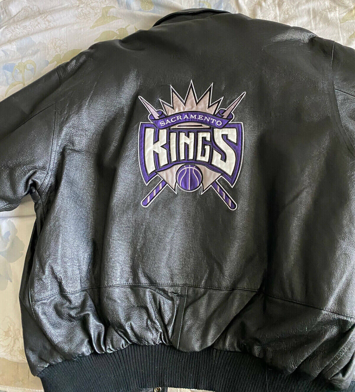 VINTAGE Charlotte Hornets Pro Player Coat XL Extra Large Coat 90s NBA  Basketball