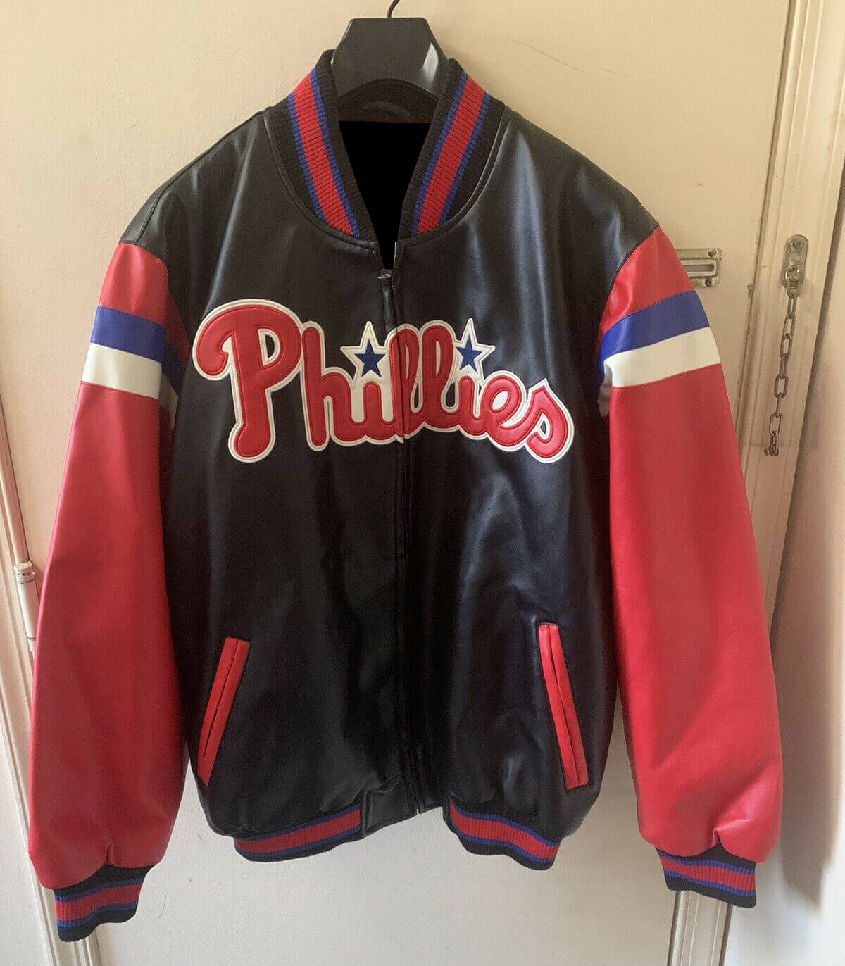 MLB Philadelphia Phillies Mens Red Stitched Majestic Team Jersey- Medium