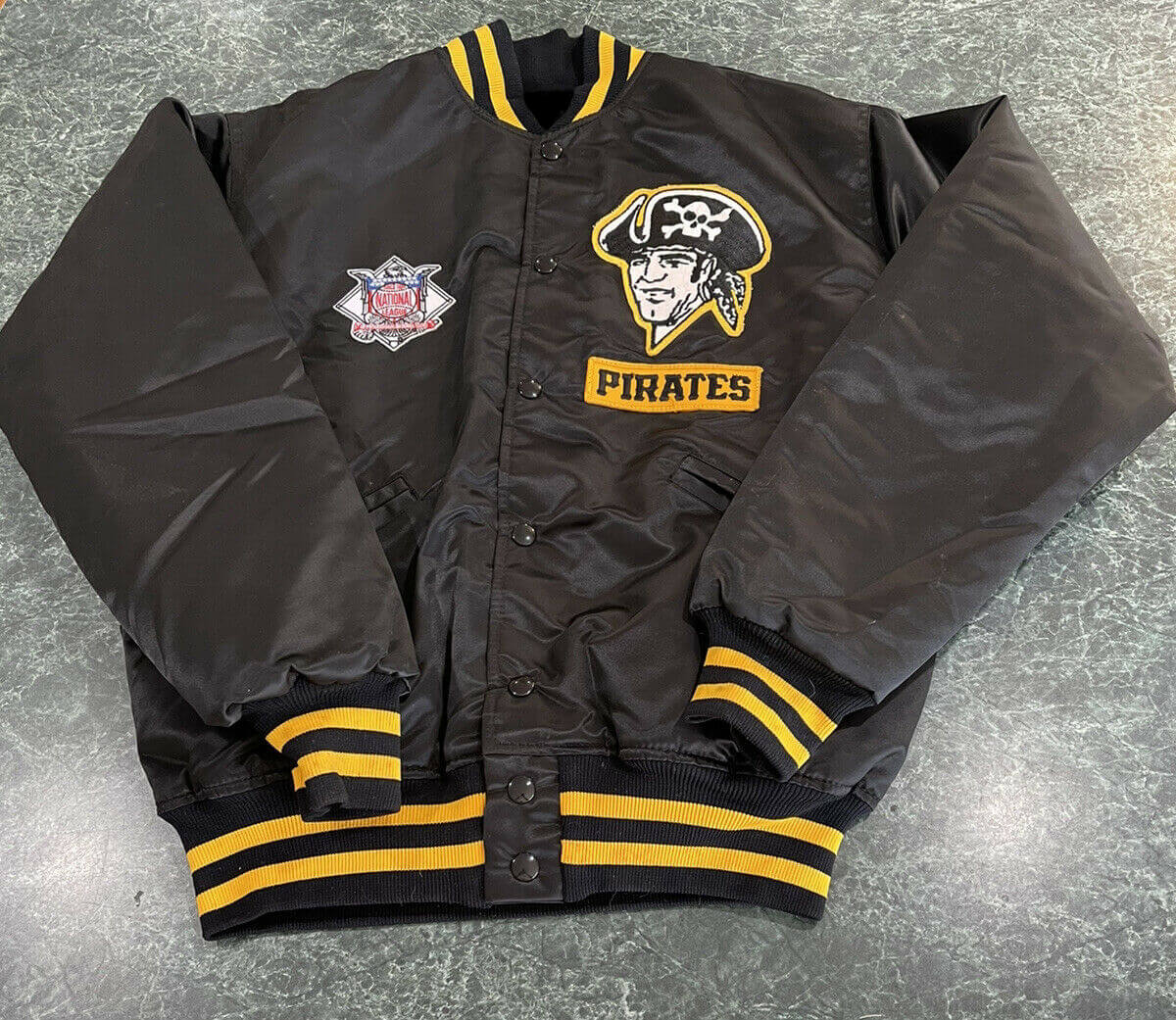 Wholesale Custom Men's Pittsburgh Pirates Fashion Snapback