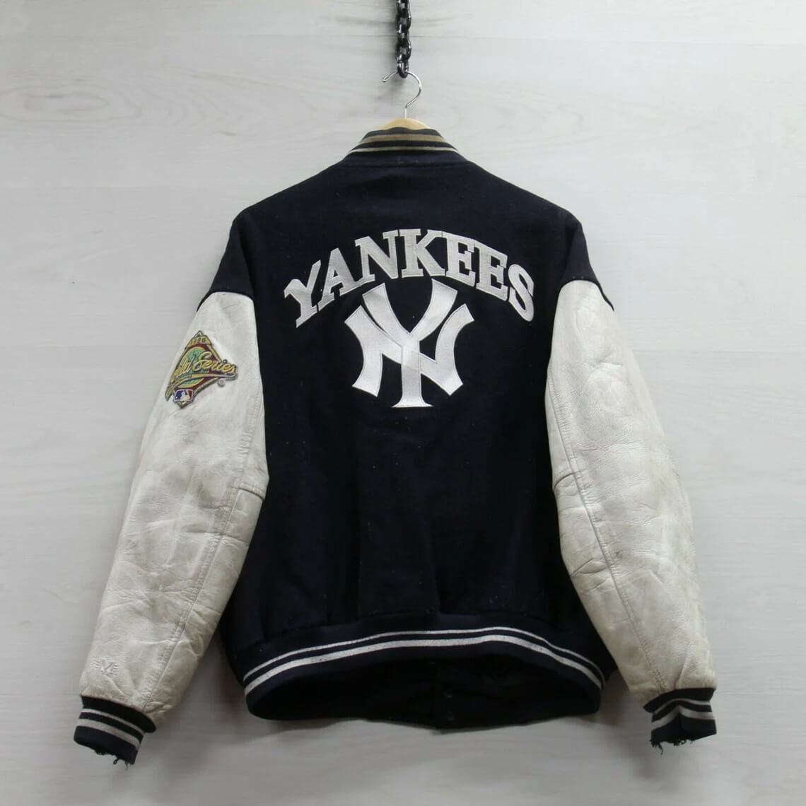 Maker of Jacket Sports Leagues Jackets MLB New York Yankees Black Varsity