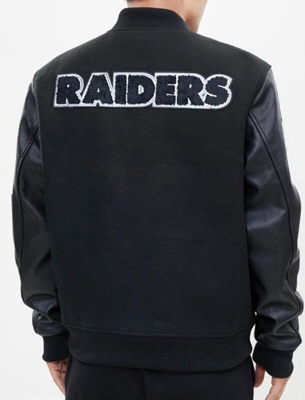 Pro Standard Mens NFL Las Vegas Raiders Varsity Jacket FOR640937