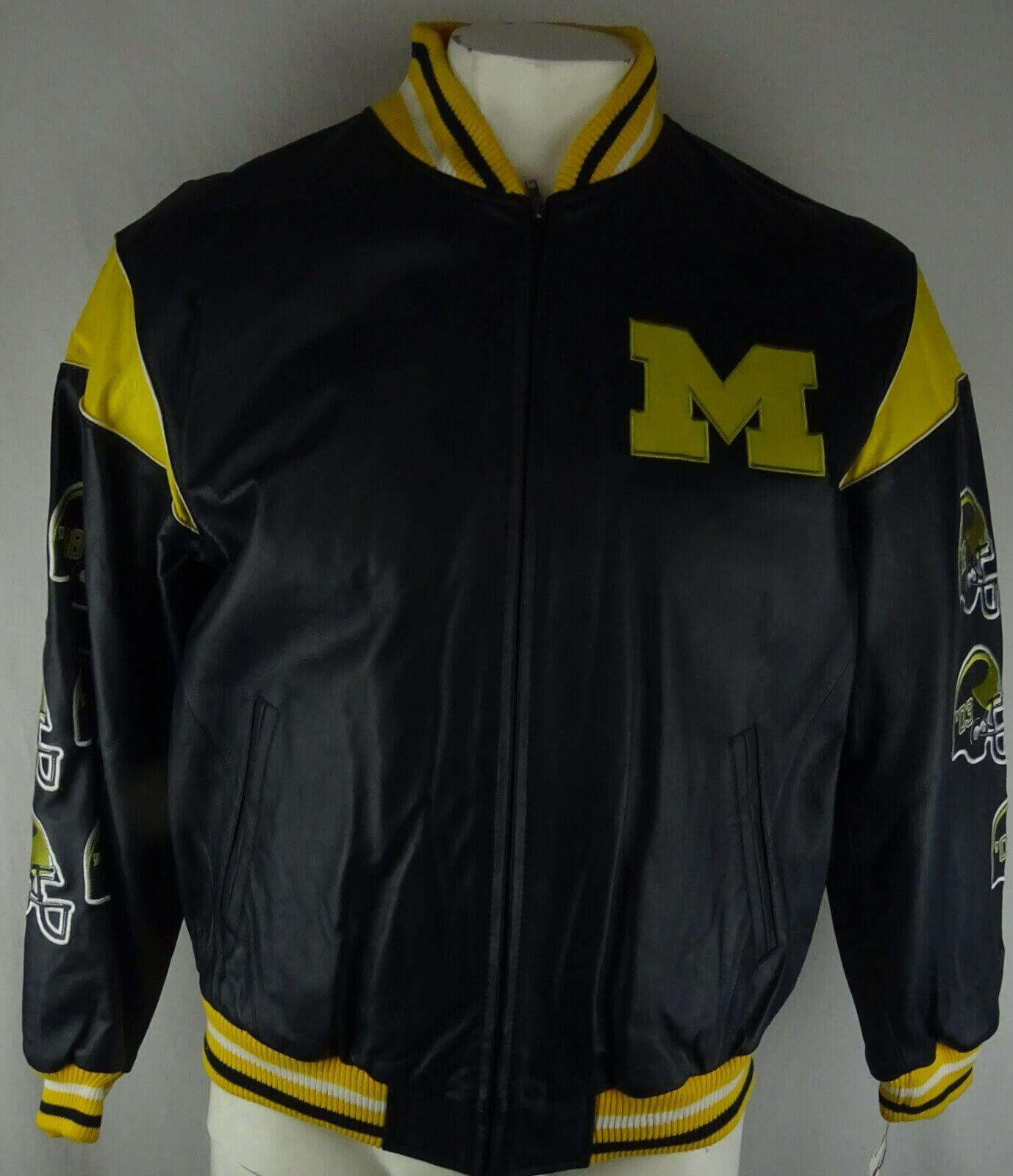 NEW FASHION 2023 Golden State Warriors bomber Jacket Style winter coat gift  for men