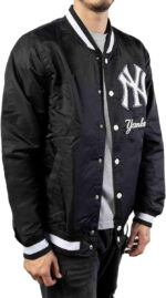 MLB Black New York Yankees Logo Select Satin Jacket